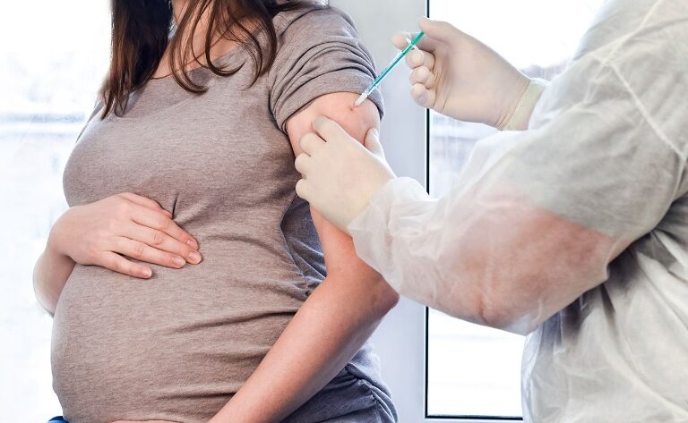 Безопасны ли вакцины против гриппа во время беременности?