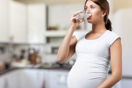 Сколько воды я должна пить во время беременности