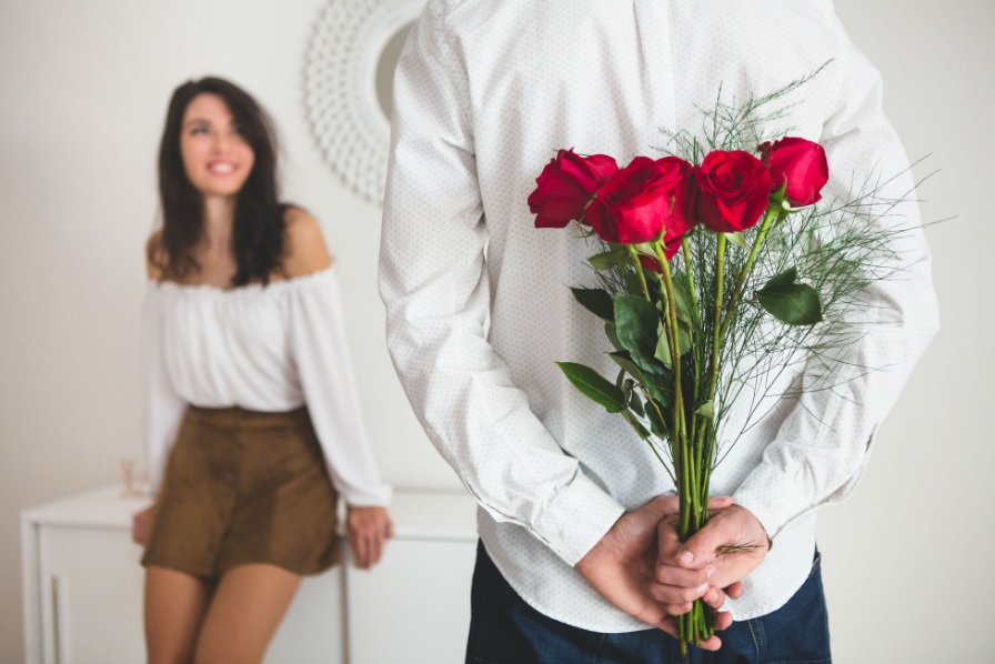 Подарите цветы чтобы получить секс от женщины